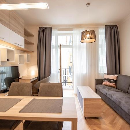 Friendly apartments in Prag Exterior foto
