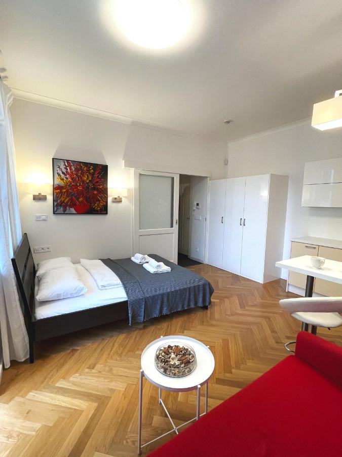 Friendly apartments in Prag Exterior foto