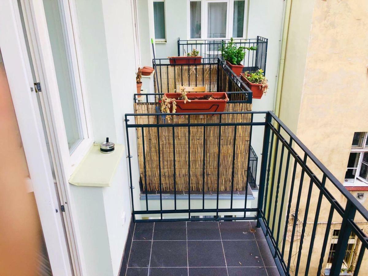 Friendly apartments in Prag Exterior foto